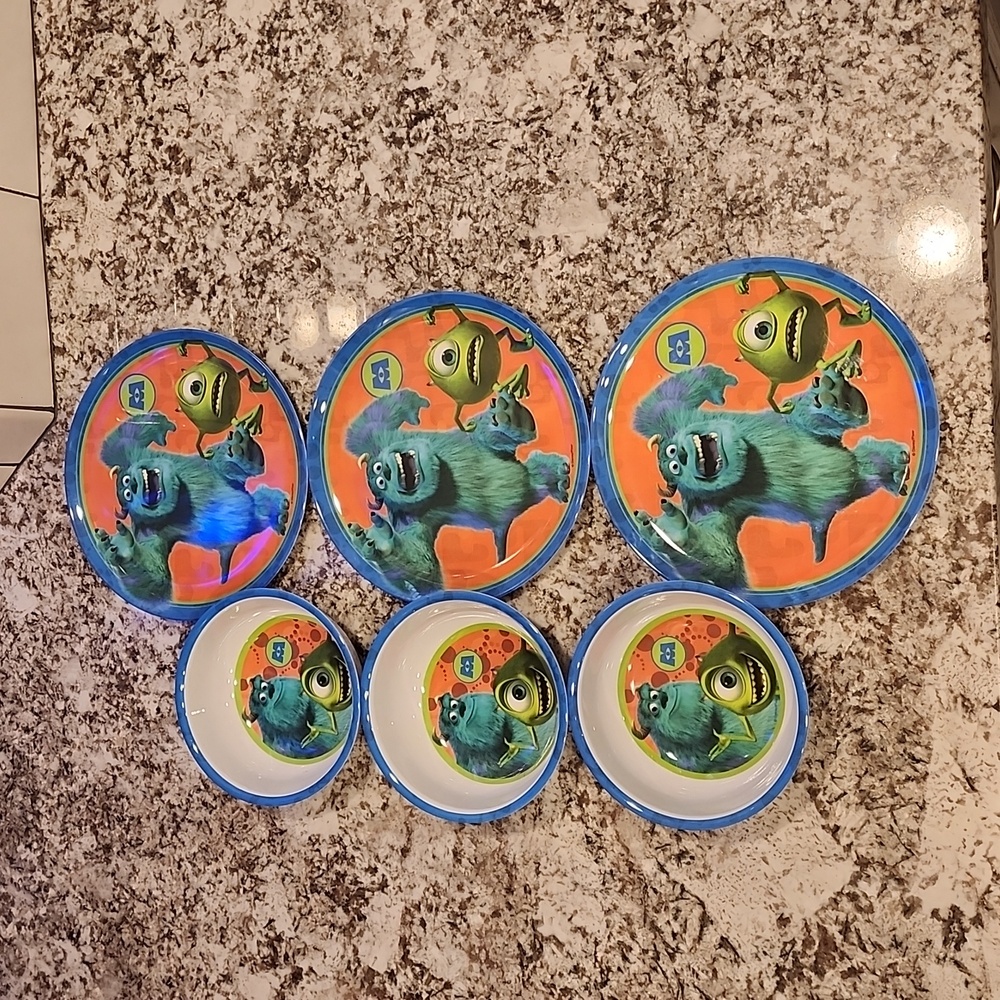 Monsters inc plates and bowls